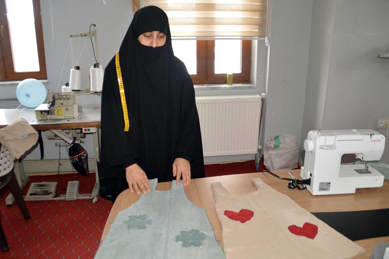 Ağrılı kadınlar ADEM'le ev ekonomilerine katkı sağlıyorlar